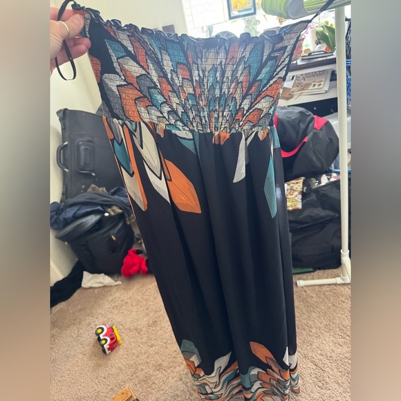 Forever 21 Dresses & Skirts - Forever 21 Black Smocked Top